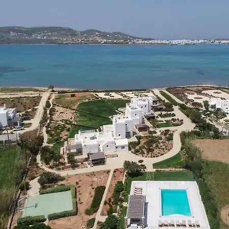 Sunray Paros Front 2 Bedroom House Next To Kite Sports Nyaraló *
