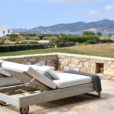 Sunray Paros Front 2 Bedroom House Next To Kite Sports Nyaraló *