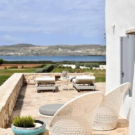 Sunray Paros Front 2 Bedroom House Next To Kite Sports