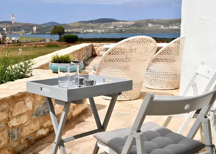 Sunray Paros Front 2 Bedroom House Next To Kite Sports Vakantiehuis *