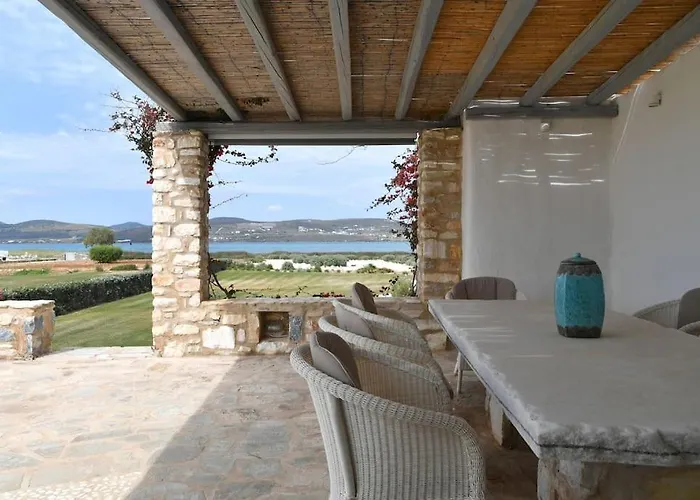 Sunray Paros Front 2 Bedroom House Next To Kite Sports *