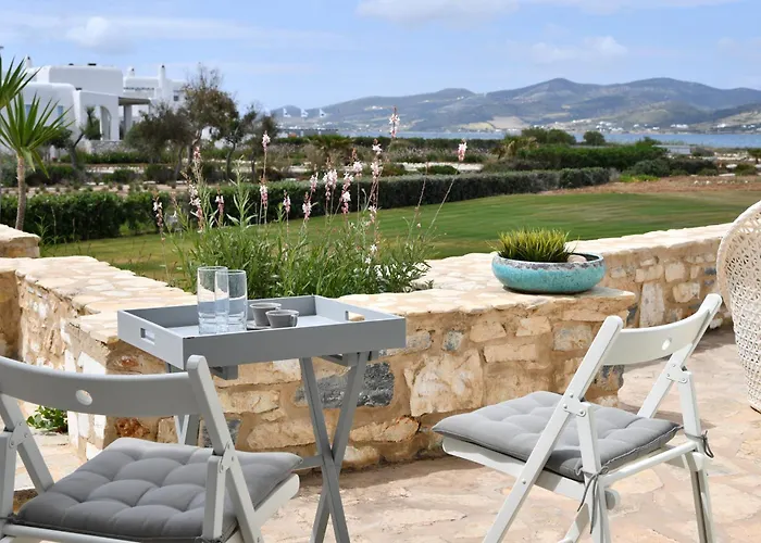 Sunray Paros Front 2 Bedroom House Next To Kite Sports Pounda