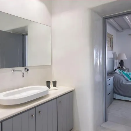 Holiday home Sunray Paros Front 2 Bedroom House Next To Kite Sports