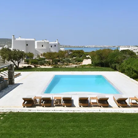 Sunray Paros Front 2 Bedroom House Next To Kite Sports