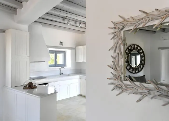 Sunray Paros Front 2 Bedroom House Next To Kite Sports Casa vacanze Pounda