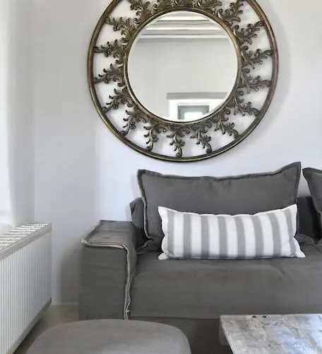 Sunray Paros Front 2 Bedroom House Next To Kite Sports *