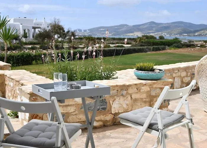 Sunray Paros Front 2 Bedroom House Next To Kite Sports