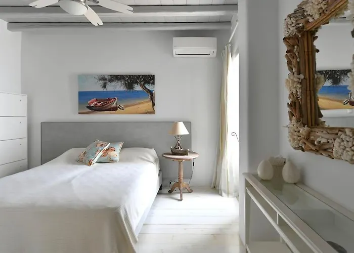 Sunray Paros Front 2 Bedroom House Next To Kite Sports Casa vacanze